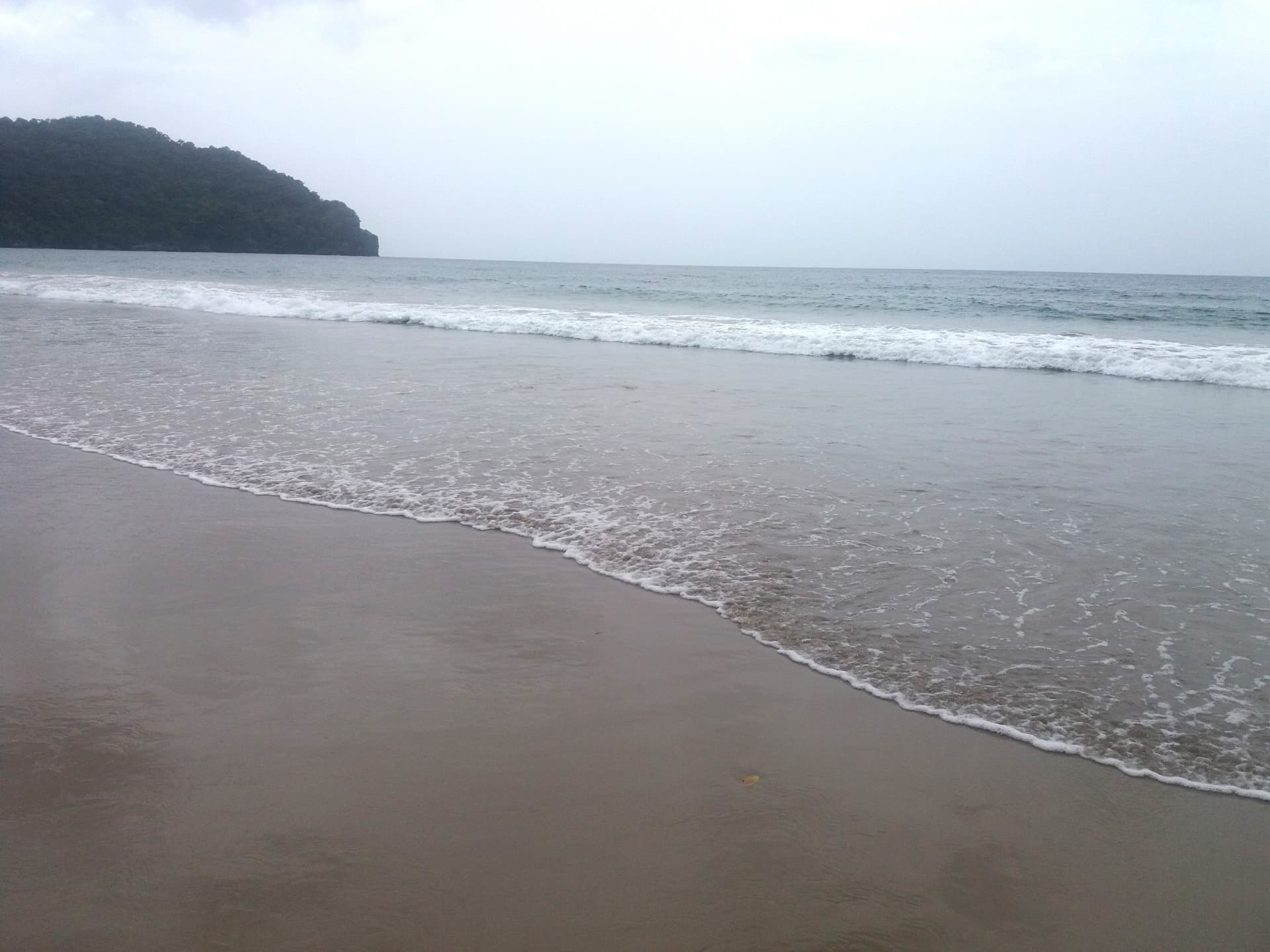 Las Cuevas Beach